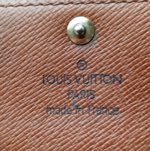 Vintage LV Monogram LOUIS VUITTON 6 Hooks Key Card Case - Picture 9 of 16